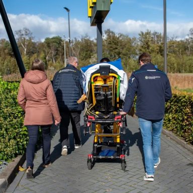 𝗗𝗼𝗼𝗿 𝗱𝗲 𝗠𝗰𝗗𝗿𝗶𝘃𝗲, 𝗺𝗮𝗮𝗿 𝗻é𝘁 𝗲𝘃𝗲𝗻 𝗮𝗻𝗱𝗲𝗿𝘀